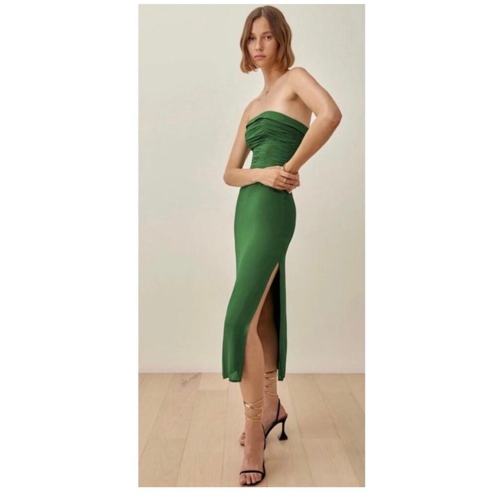 Reformation Lore Ruched Strapless Midi Dress in Kelly Green